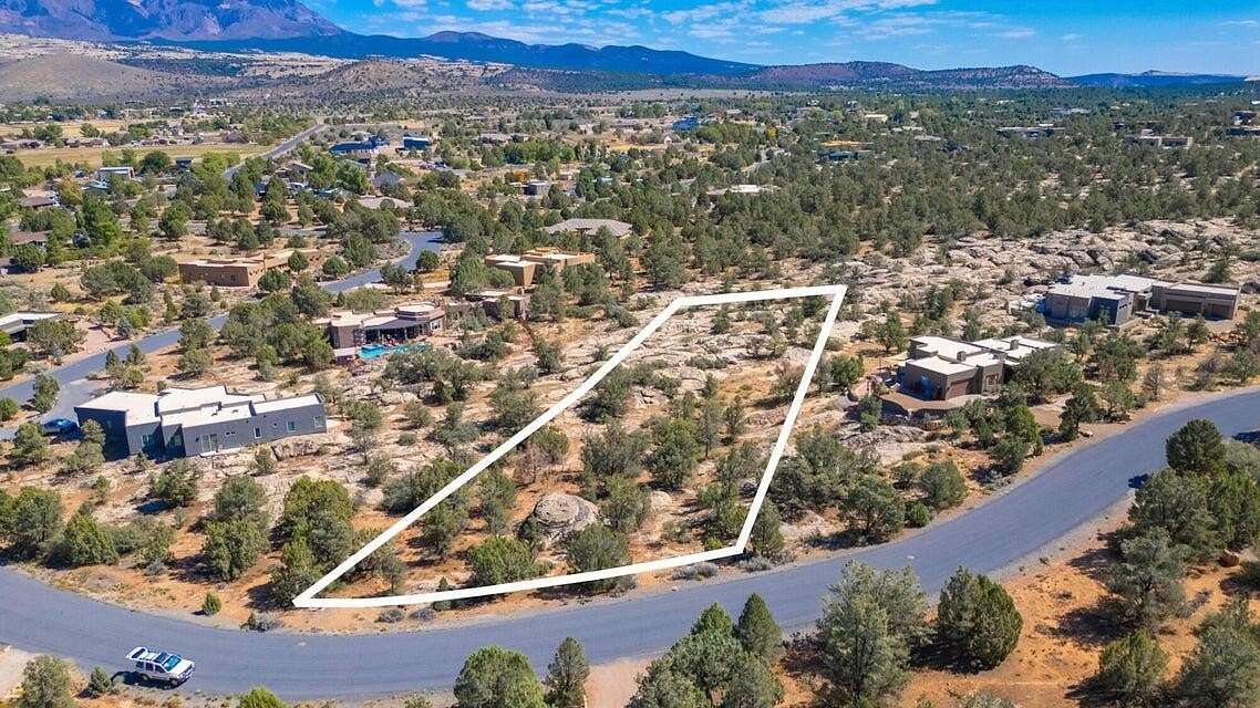 1.29 Acres of Residential Land for Sale in Dammeron Valley, Utah