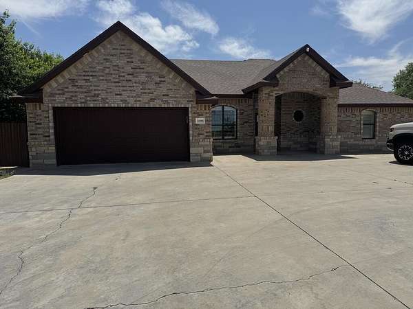 7 Acres of Land with Home for Sale in Midland, Texas