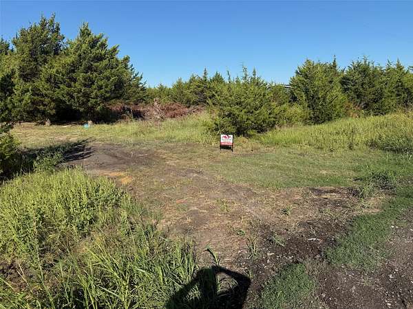 1.16 Acres of Residential Land for Sale in Farmersville, Texas