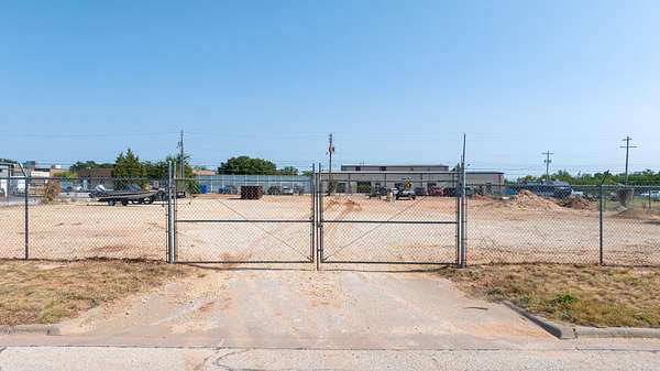 0.85 Acres of Commercial Land for Sale in Abilene, Texas