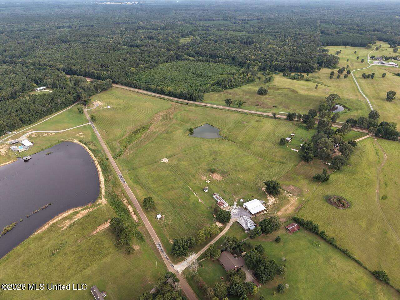 25 Acres of Agricultural Land with Home for Sale in Centreville, Mississippi
