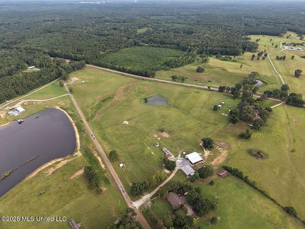 25 Acres of Agricultural Land with Home for Sale in Centreville, Mississippi