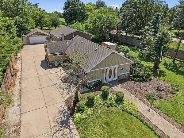 7.2 Acres of Land with Home for Sale in Joliet, Illinois