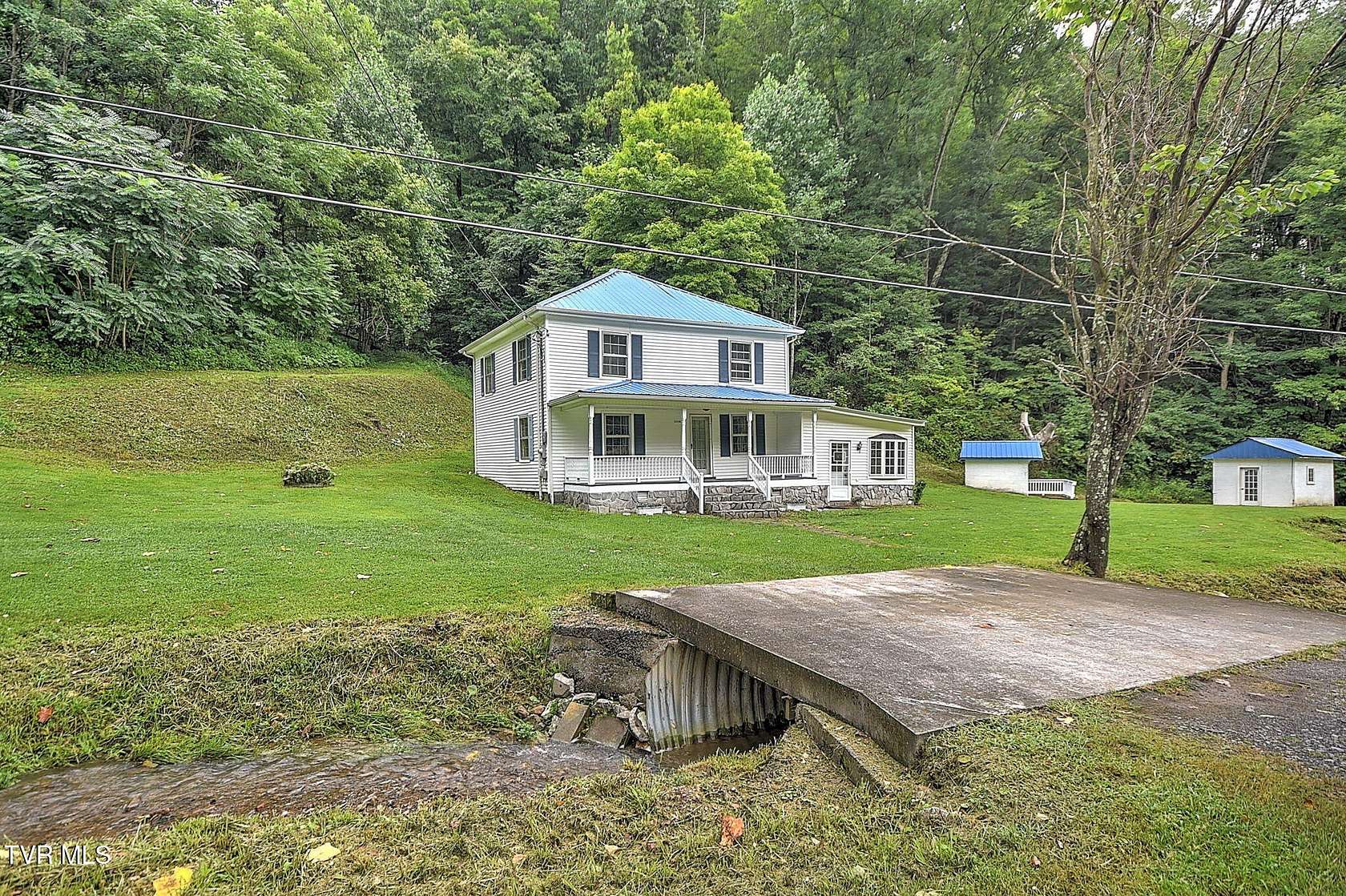 4.83 Acres of Land with Home for Sale in Lebanon, Virginia