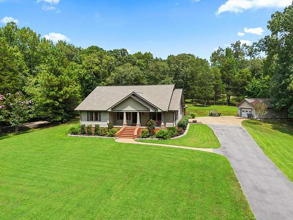 6 Acres of Land with Home for Sale in Murray, Kentucky