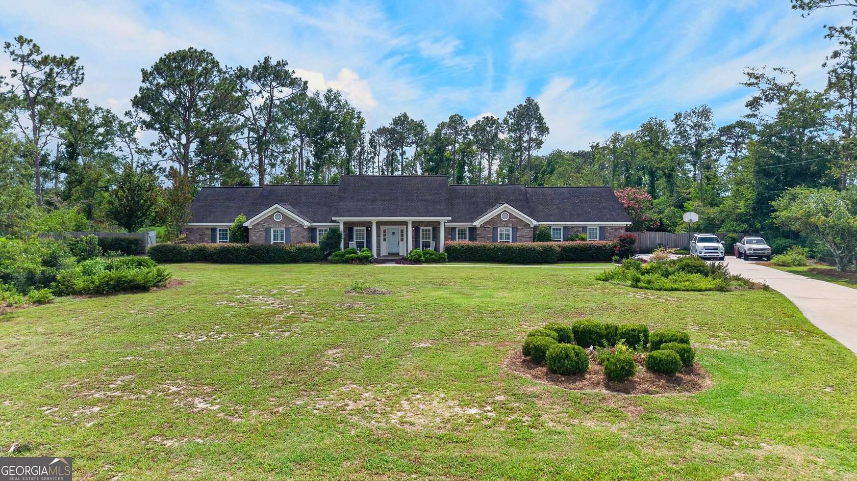 4.52 Acres of Land with Home for Sale in Baxley, Georgia