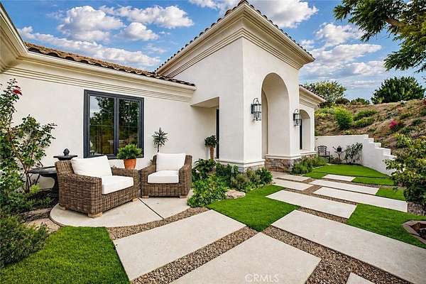 4.55 Acres of Land with Home for Sale in Fallbrook, California