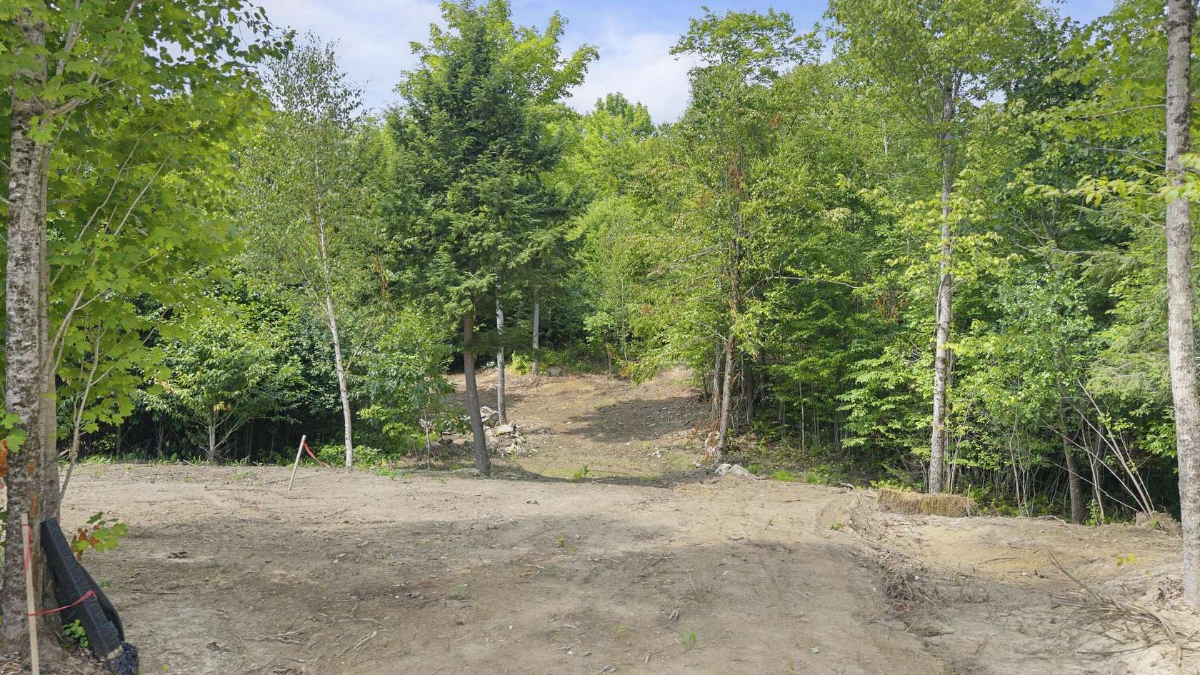 10.9 Acres of Land for Sale in West Gardiner Town, Maine