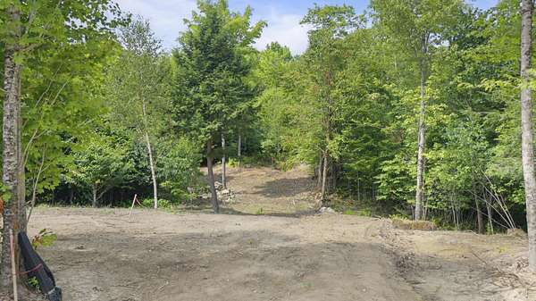 10.9 Acres of Land for Sale in West Gardiner Town, Maine