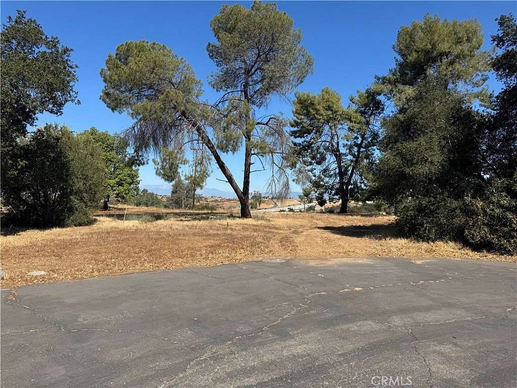 0.73 Acres of Residential Land for Sale in Calimesa, California