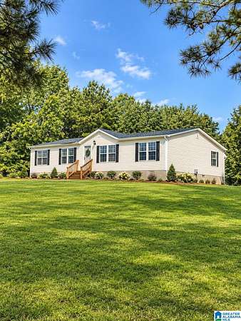 12 Acres of Recreational Land with Home for Sale in Oneonta, Alabama