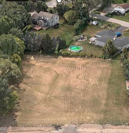 1 Acre of Residential Land for Sale in Franklin, Wisconsin
