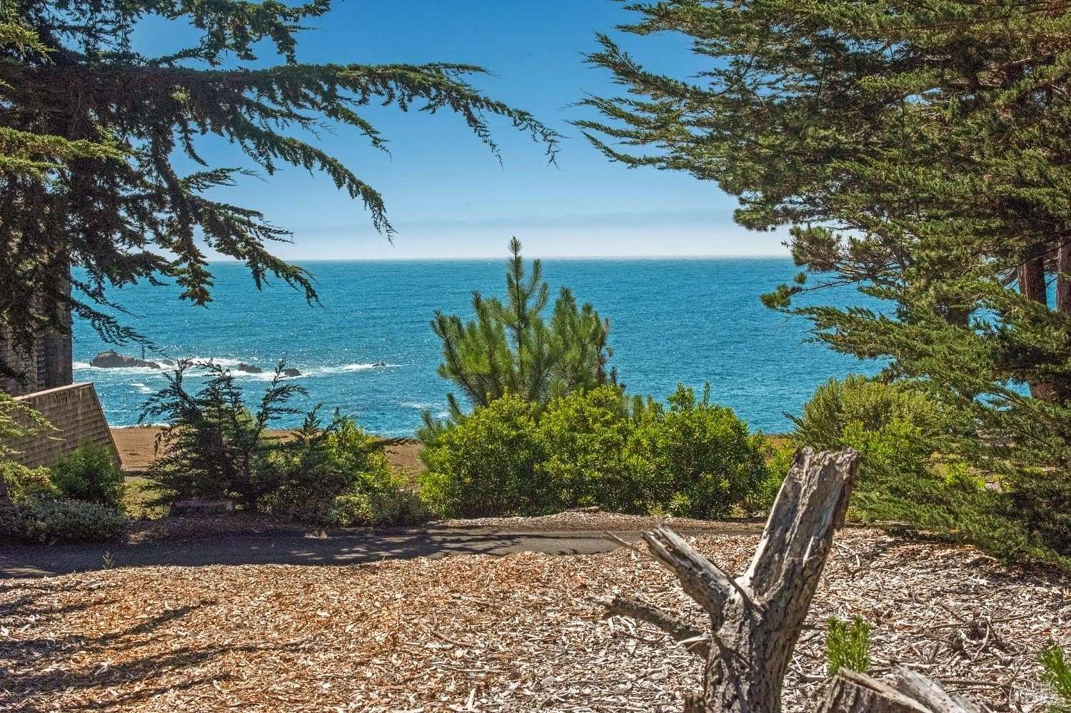 8.87 Acres of Residential Land for Sale in Jenner, California