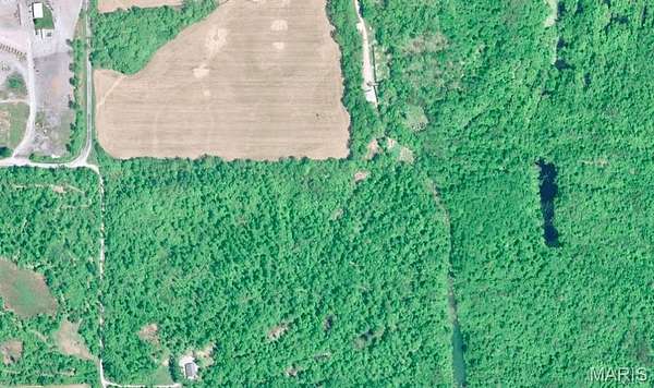 2.74 Acres of Residential Land for Sale in Millstadt, Illinois