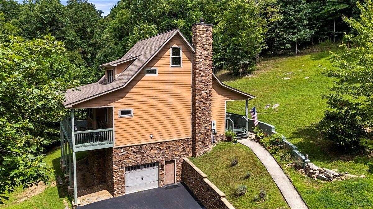 3.53 Acres of Land with Home for Sale in Dunlap, Tennessee