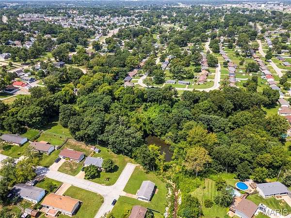 4 Acres of Residential Land for Sale in St. Louis, Missouri
