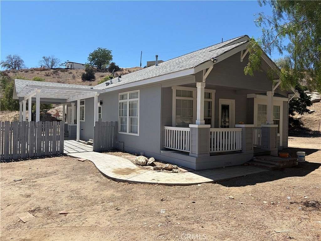 9.19 Acres of Land with Home for Sale in Aguanga, California