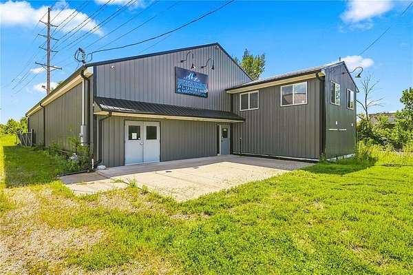 2 Acres of Improved Commercial Land for Sale in Cedar Rapids, Iowa