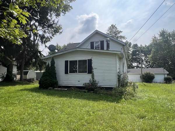 1.5 Acres of Land with Home for Sale in Niles, Michigan