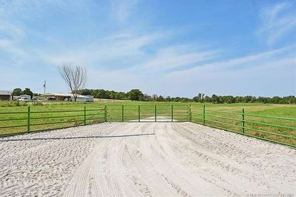 133 Acres of Land for Sale in Oktaha, Oklahoma