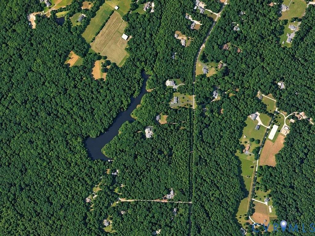 4.7 Acres of Land with Home for Sale in Mechanicsville, Virginia