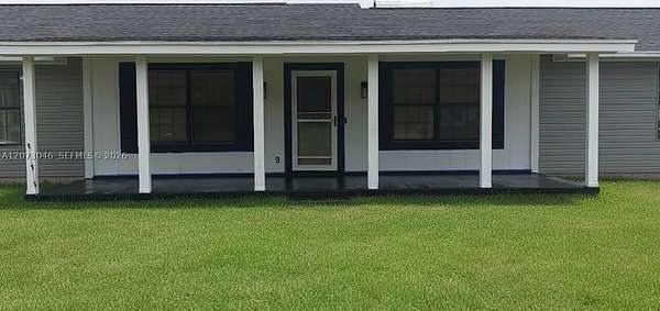 14.1 Acres of Land with Home for Sale in Live Oak, Florida