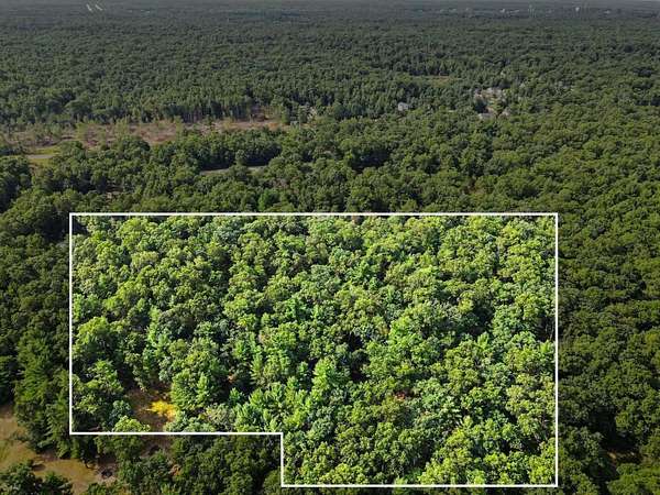 0.92 Acres of Residential Land for Sale in Twin Lake, Michigan