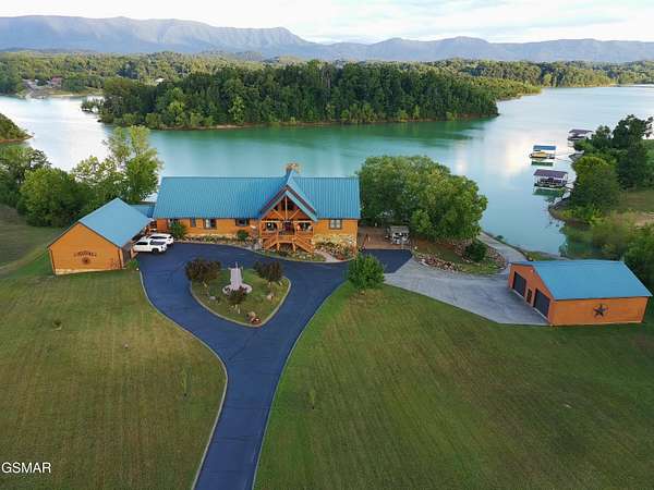 5.48 Acres of Land with Home for Sale in Dandridge, Tennessee