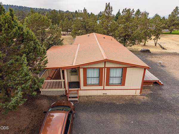 1.8 Acres of Land with Home for Sale in Prineville, Oregon