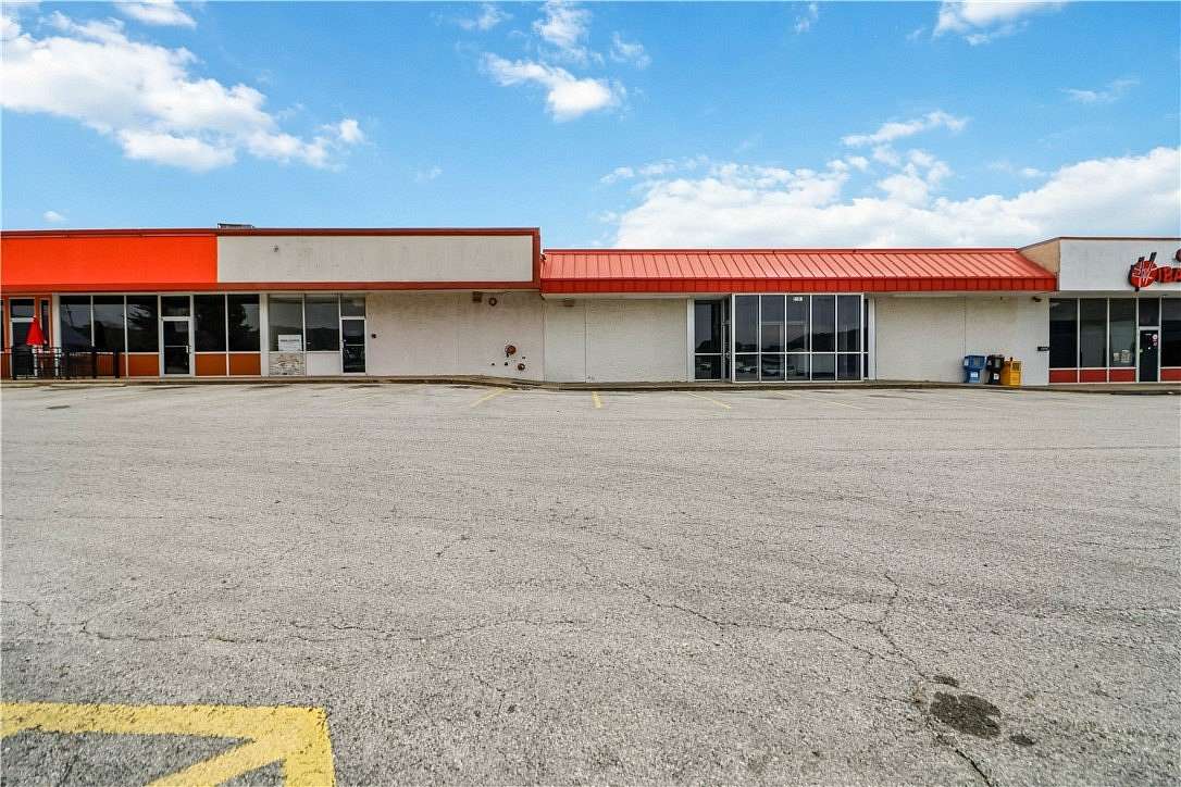 2.24 Acres of Improved Commercial Land for Lease in Fayetteville, Arkansas