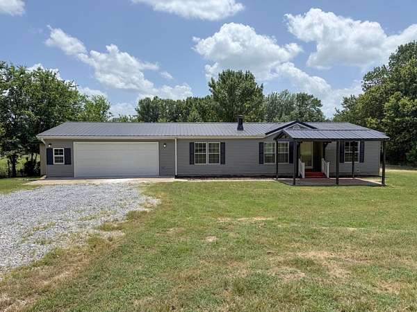 5 Acres of Land with Home for Sale in Lincoln, Arkansas