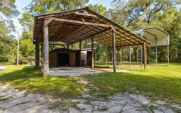 10 Acres of Land for Sale in Branford, Florida
