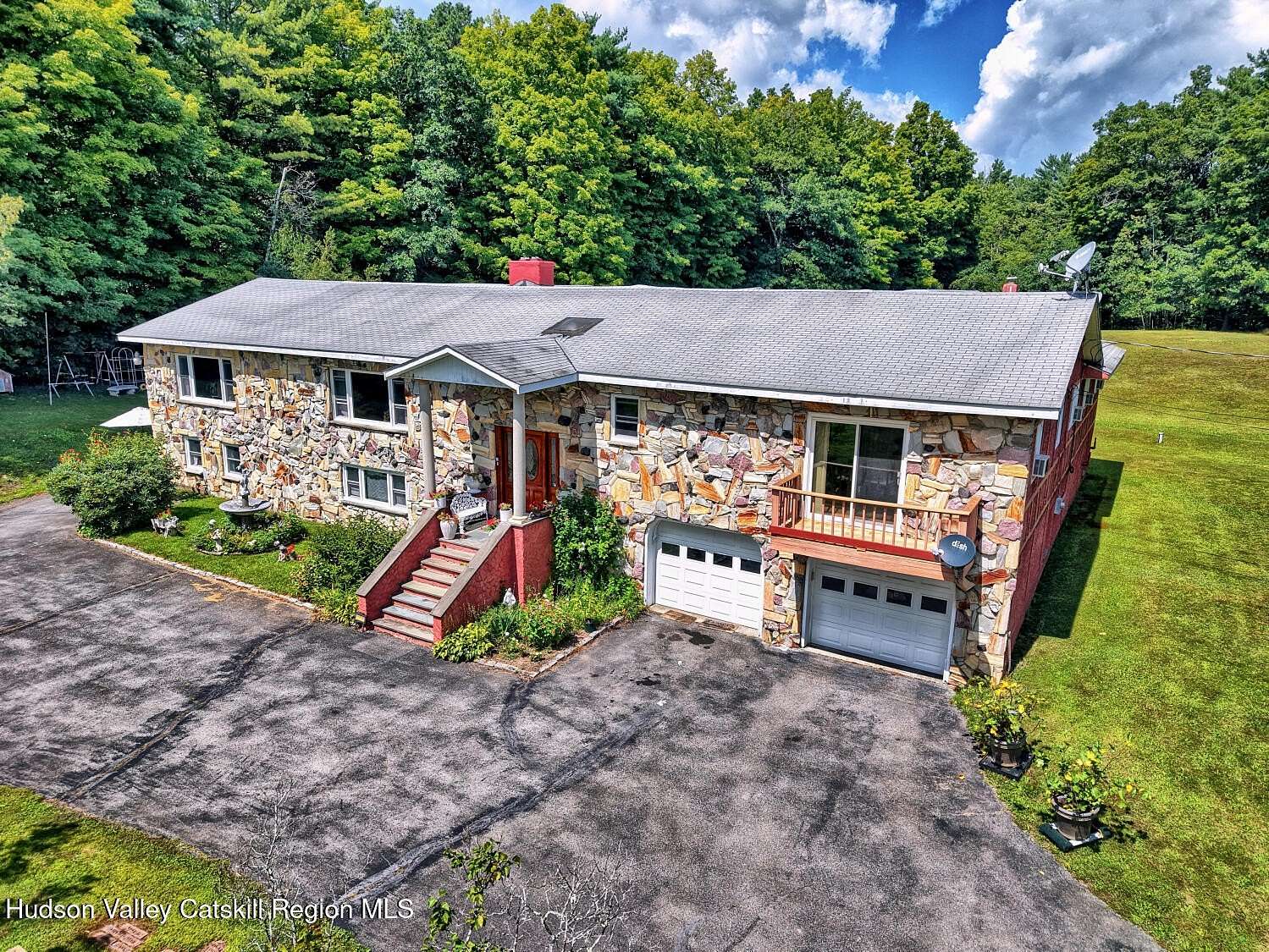 9.52 Acres of Land with Home for Sale in Purling, New York