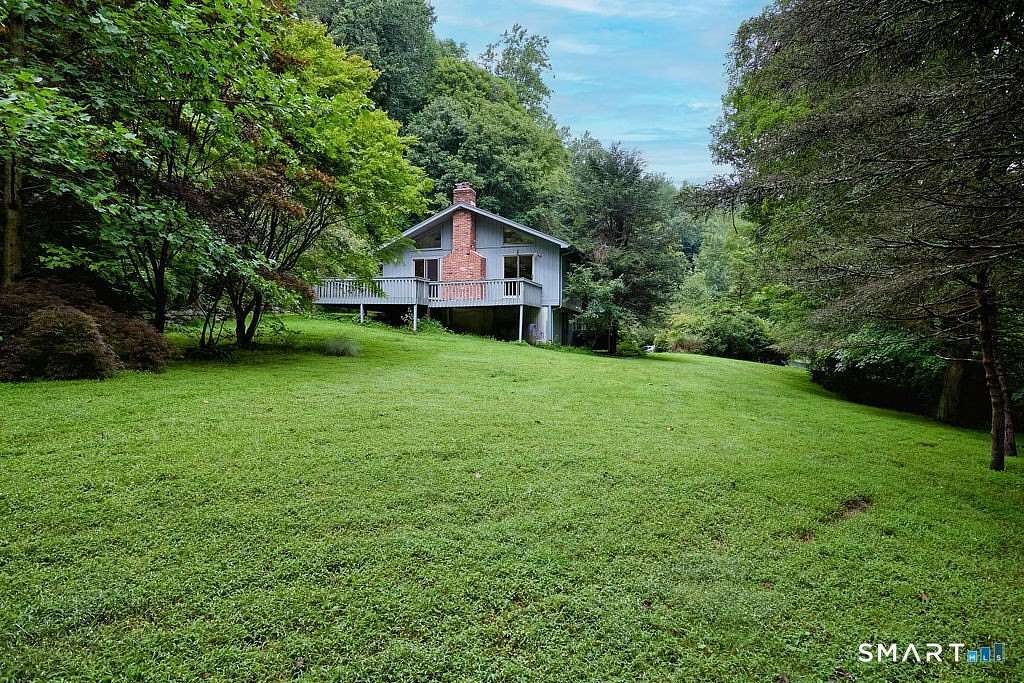 2.57 Acres of Land with Home for Sale in Ridgefield, Connecticut