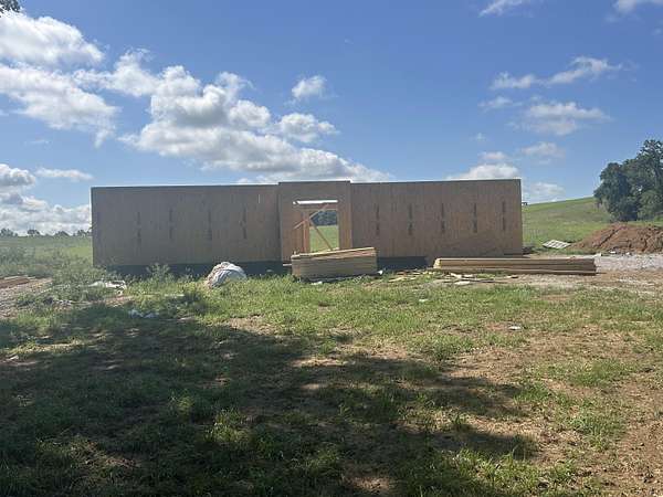14 Acres of Land with Home for Sale in Cynthiana, Kentucky
