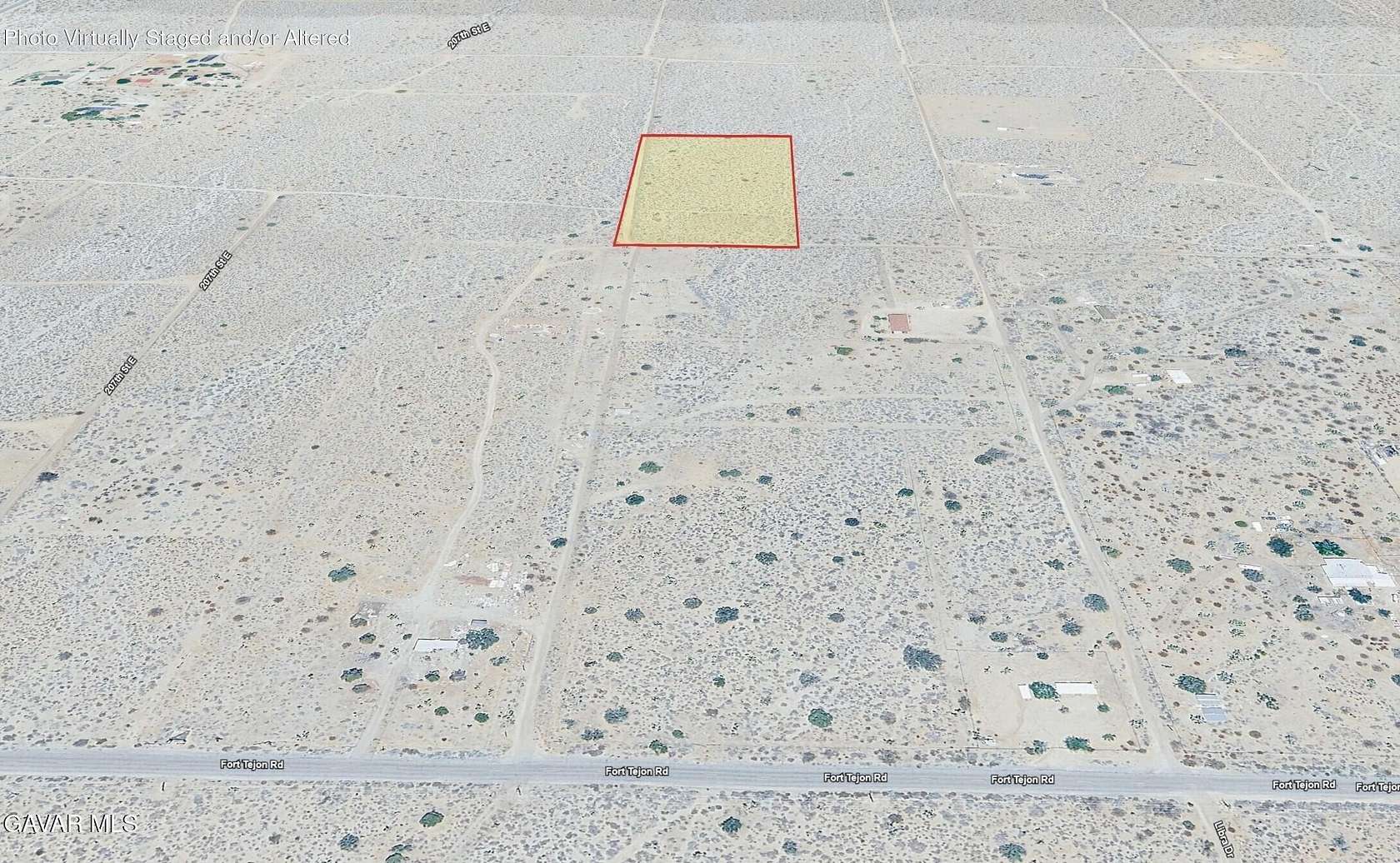 4.74 Acres of Residential Land for Sale in Llano, California