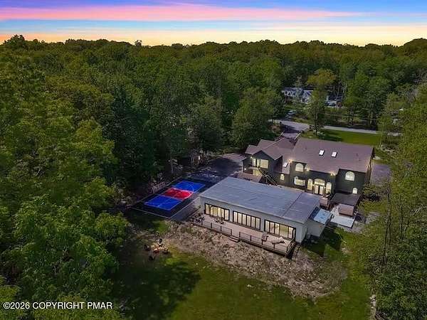 4.3 Acres of Land with Home for Sale in Canadensis, Pennsylvania