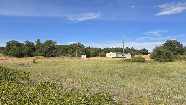 14 Acres of Recreational & Residential Land for Sale in Seiling, Oklahoma