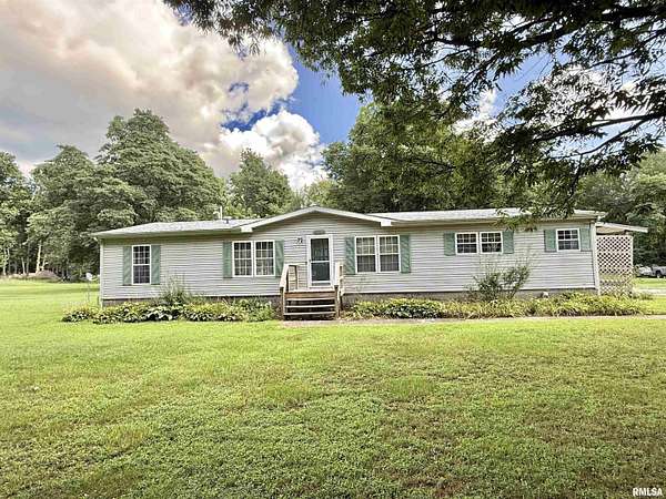 2.67 Acres of Land with Home for Sale in Havana, Illinois