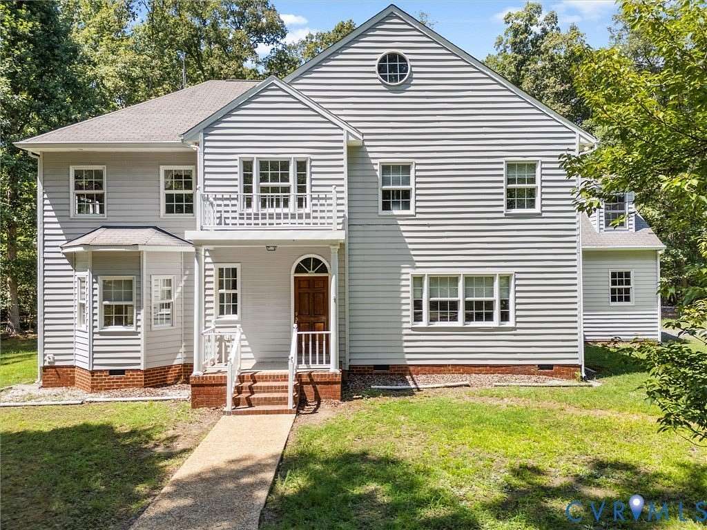 13.4 Acres of Land with Home for Sale in Ashland, Virginia