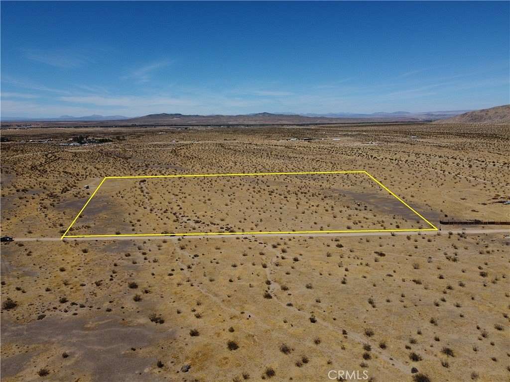 2.5 Acres of Land for Sale in Oro Grande, California