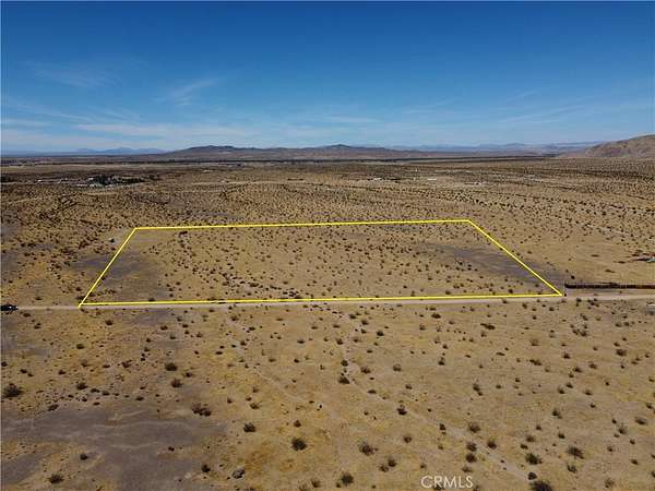 2.5 Acres of Land for Sale in Oro Grande, California