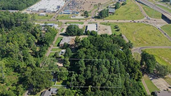 1.6 Acres of Mixed-Use Land for Sale in Texarkana, Texas