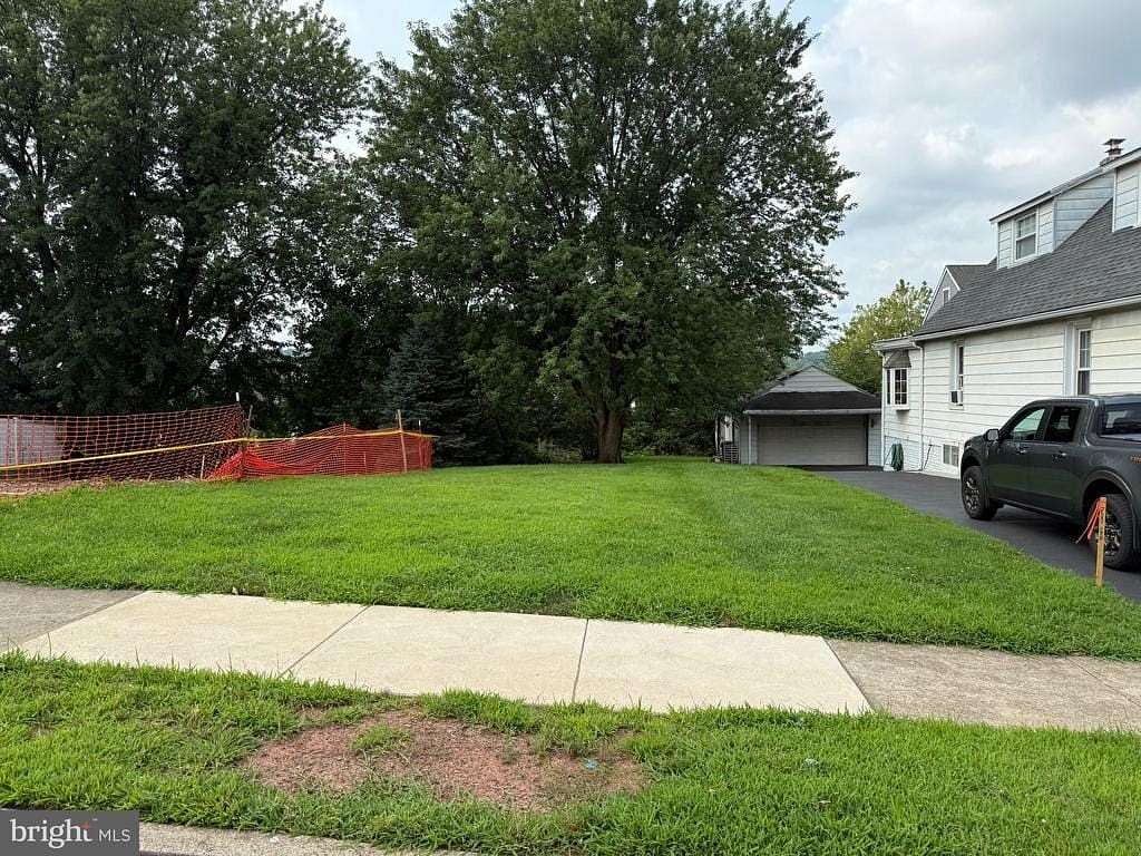 0.14 Acres of Residential Land for Sale in Conshohocken, Pennsylvania