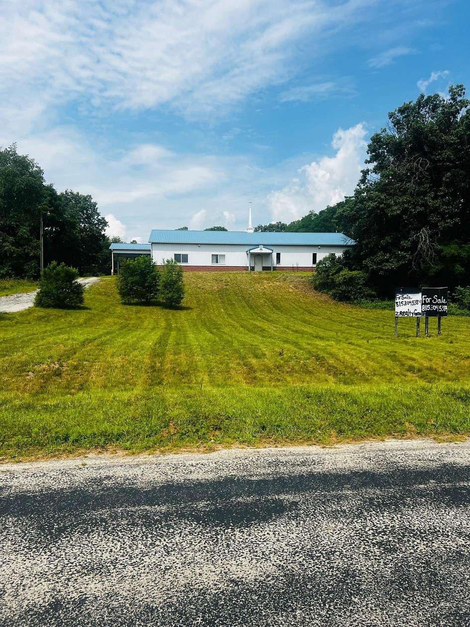 2 Acres of Improved Commercial Land for Sale in Pembroke Township, Illinois