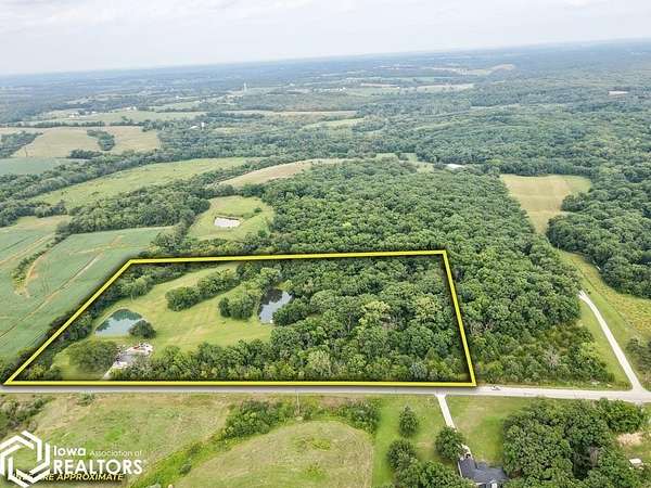 14 Acres of Land with Home for Sale in Ottumwa, Iowa