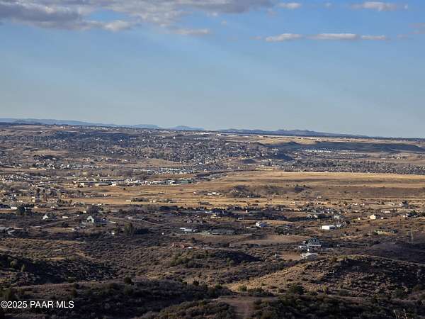 10.6 Acres of Land for Sale in Dewey-Humboldt, Arizona