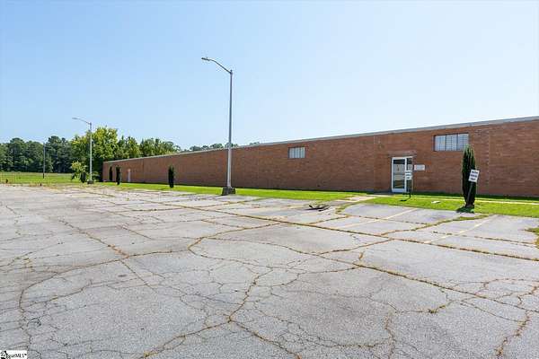 15.1 Acres of Commercial Land for Sale in Clinton, South Carolina