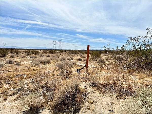 7.65 Acres of Land for Sale in Phelan, California