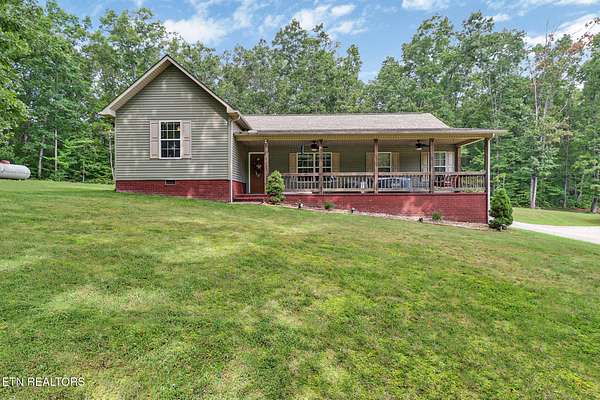 4.74 Acres of Land with Home for Sale in Grimsley, Tennessee